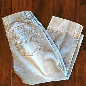 Capri Light Wash Jeans